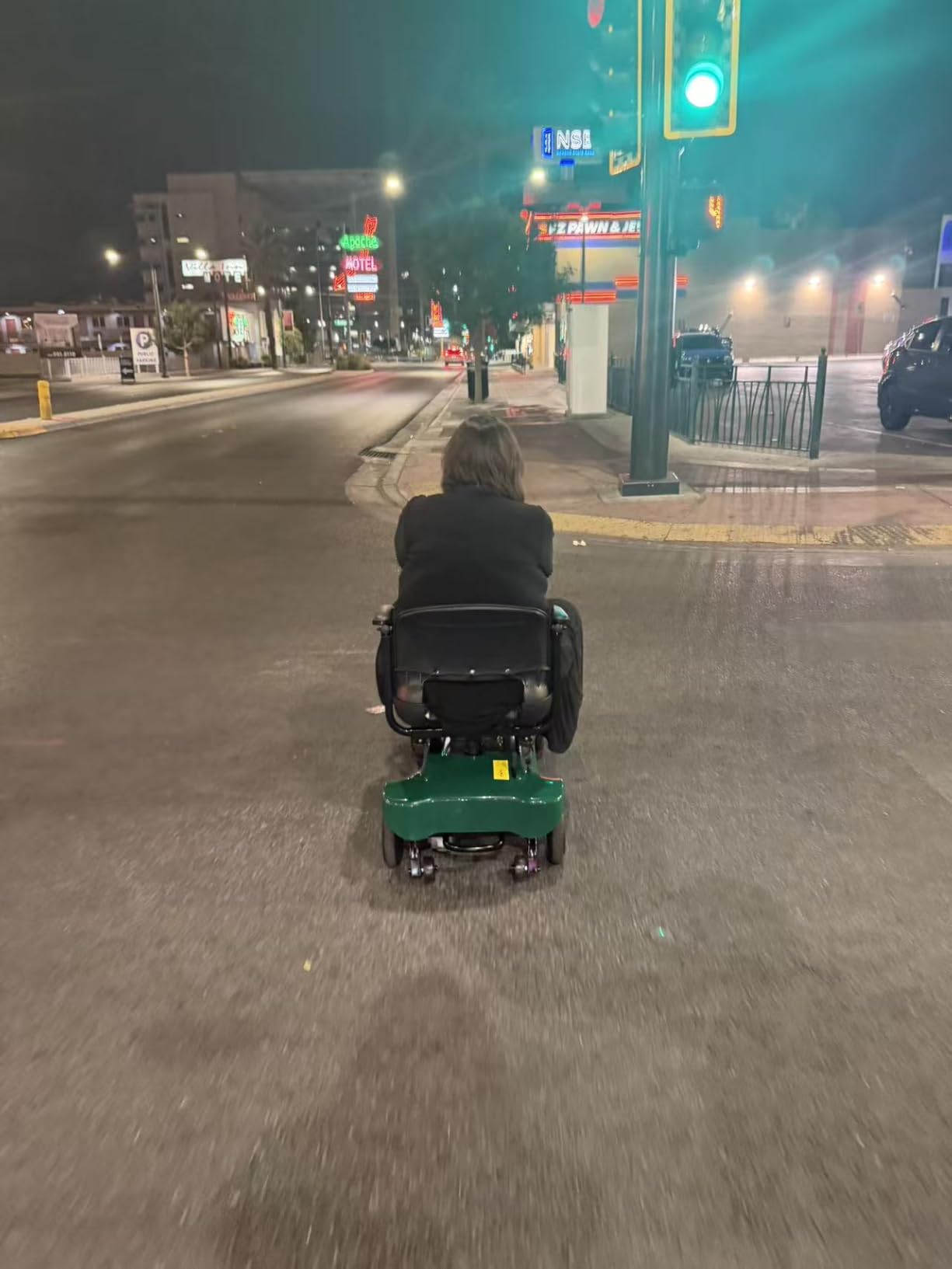 Mobility Scooter,Foldable,300 lbs Capacity,Travel & Daily Commute | Mobility Scooters for Seniors,Quick-Assembly, Features Rotating Seat, 300W Motor, LED Headlight & Storage Basket for Travel customer photo 1