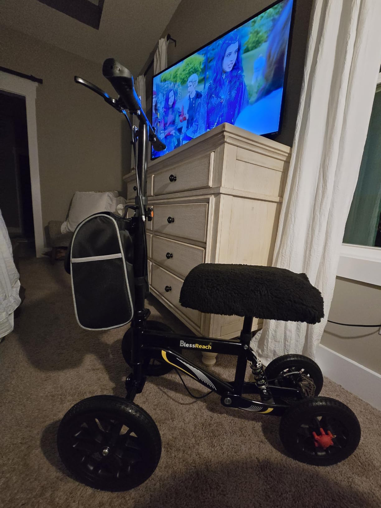 BlessReach All Terrain Knee Walker Scooter for Adults for Foot Injuries customer photo 2