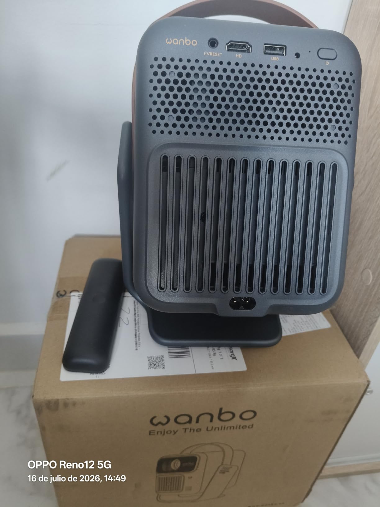 Wanbo ToGo Pro Portable Outdoor Projector, Ultra-long 3.5 hrs Battery | Google TV 14, Native 1080P Smart Projector, 32GB, Fully-Sealed Optical Engine customer photo 2