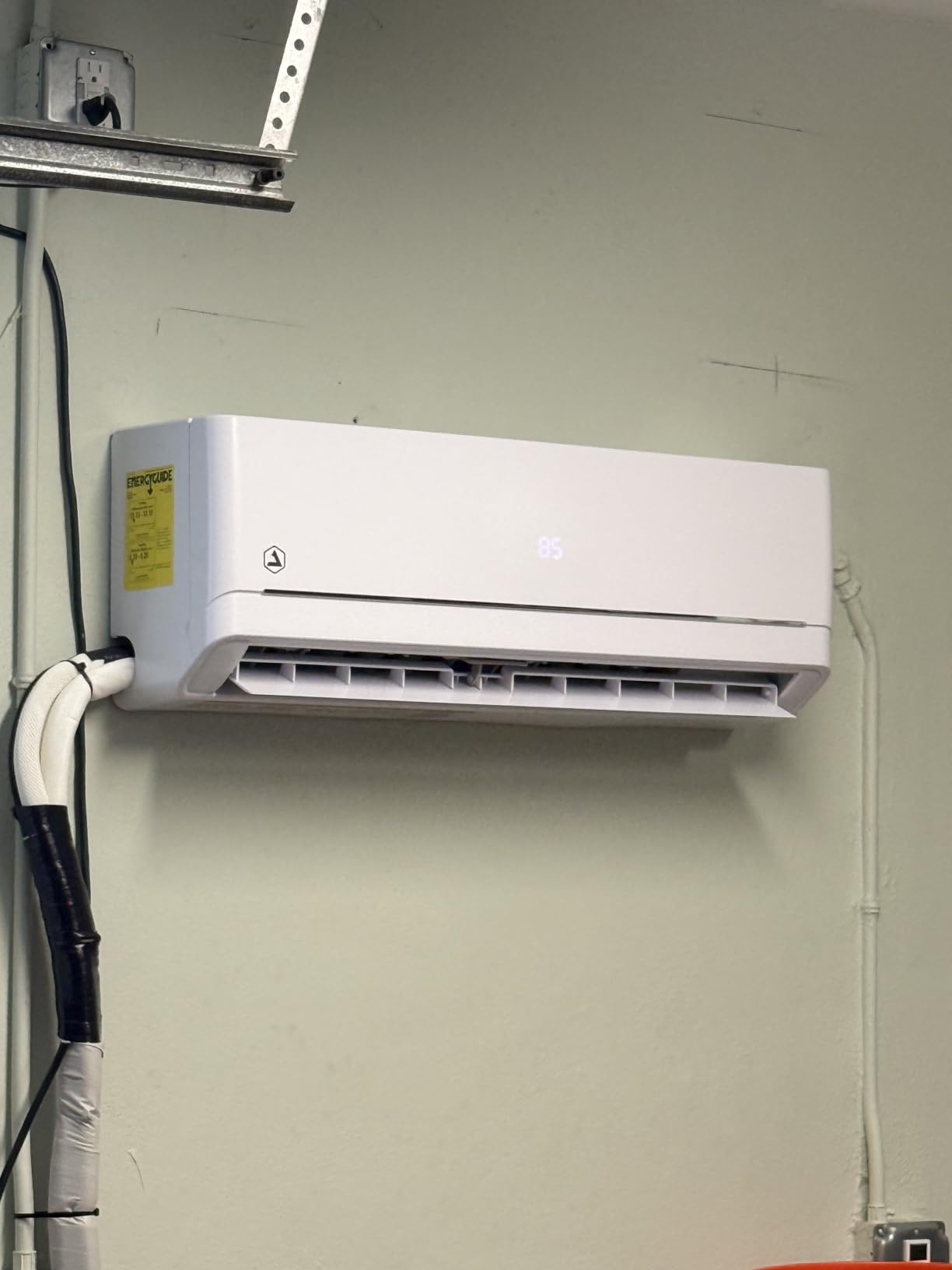 Albott 12,000 BTU Mini Split Air Conditioner and Heater SEER2 18, 115V customer photo 1