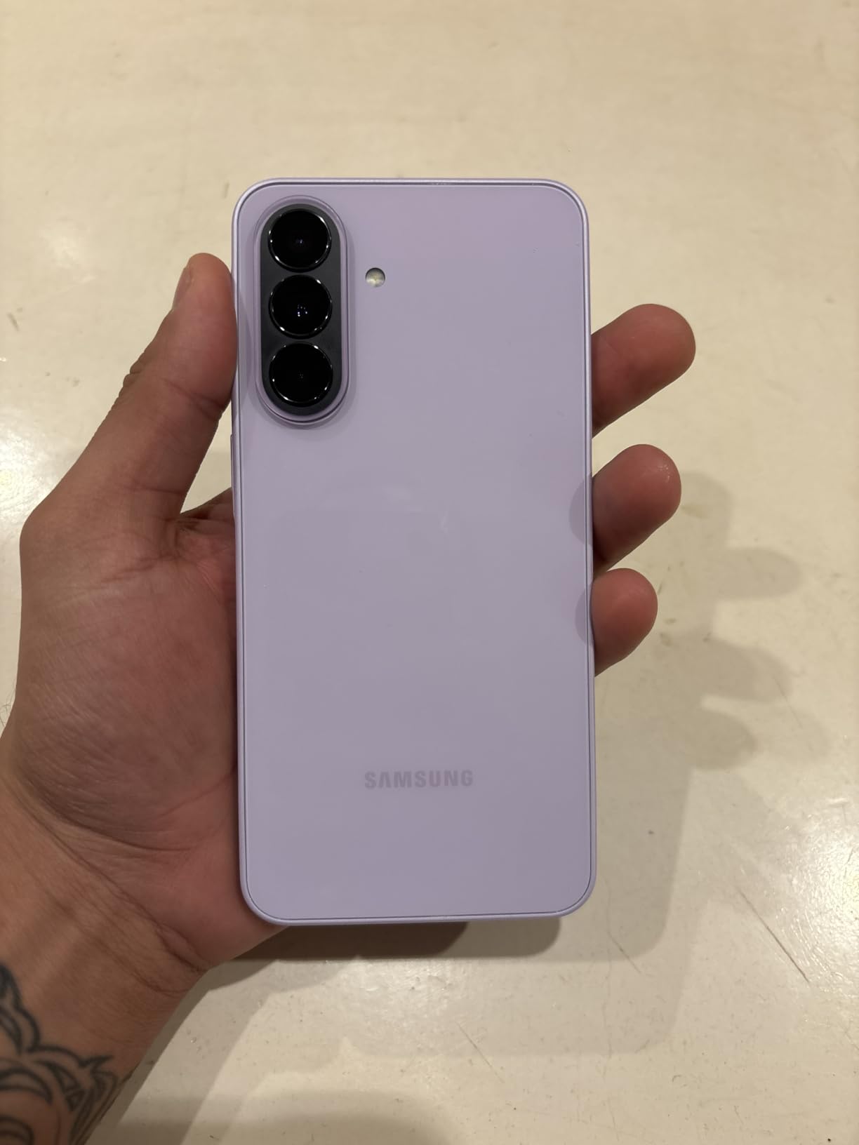 Samsung Galaxy A37 5G (2026), Unlocked Android Smartphone, 256GB, AMOLED Display, Triple Camera, IP68, Slim Phone, 5000mAh Battery, US Version, US 1 Yr Warranty, Awesome White customer photo 2