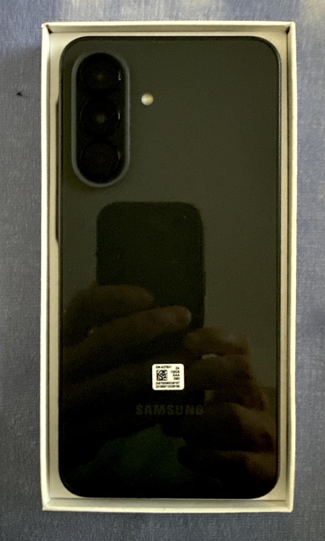 Samsung Galaxy A37 5G (2026), Unlocked Android Smartphone, 128GB, AMOLED Display, Triple Camera, IP68, Slim Phone, 5000mAh Battery, US Version, US 1 Yr Warranty, Awesome Charcoal customer photo 1