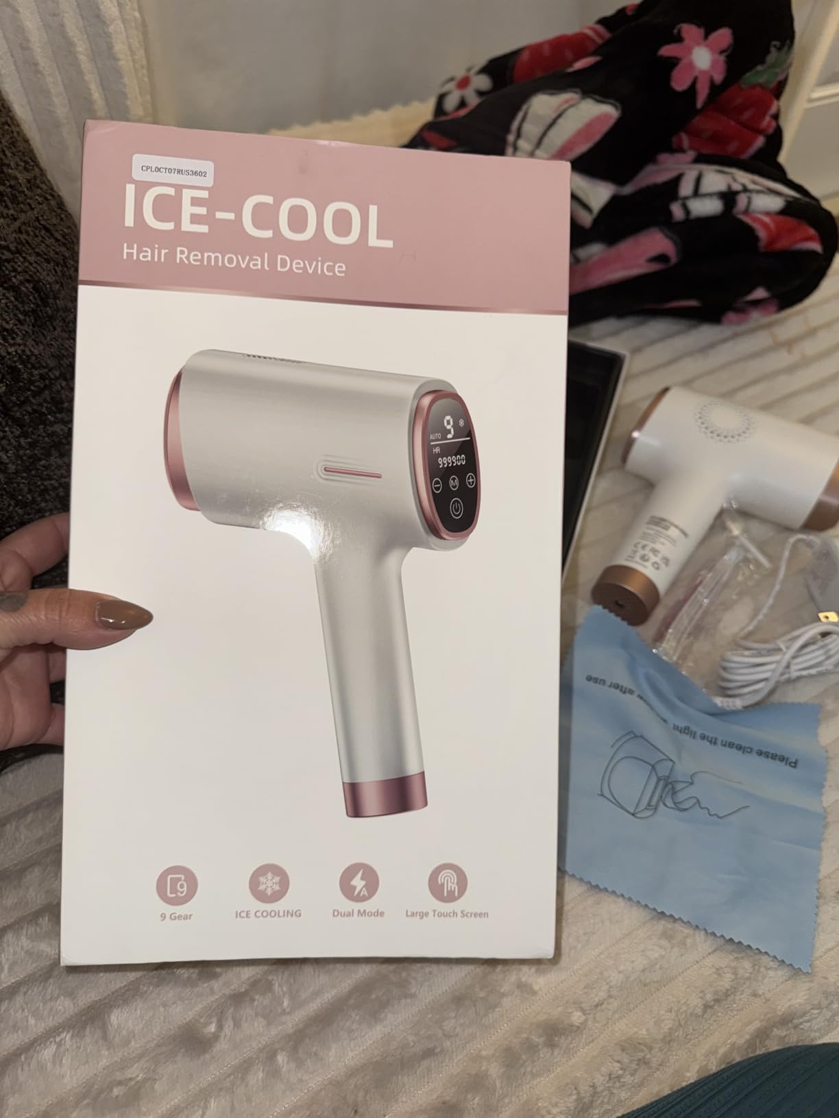 Ubroo IPL Laser Hair Removal Device, 21J Energy, 41°F Ice Cooling customer photo 2