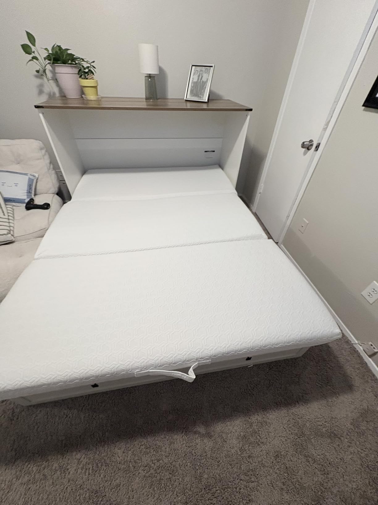 Twin White Murphy Bed with 6