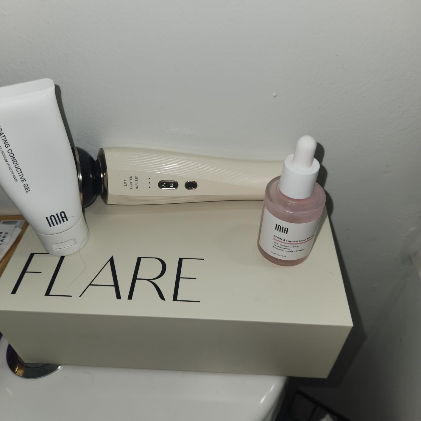 INIA FLARE 3-in-1 Microcurrent Facial Device Red Light Therapy for Face customer photo 1