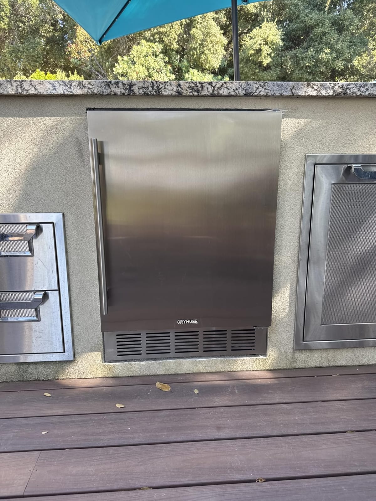 24 Inch Outdoor Drawer Refrigerator, Undercounter Beverage Cooler Fridge with Stainless Steel Seamless Drawers, 154 Can Capacity Beverage Center for Patio, Kitchen and Commercial Use customer photo 1