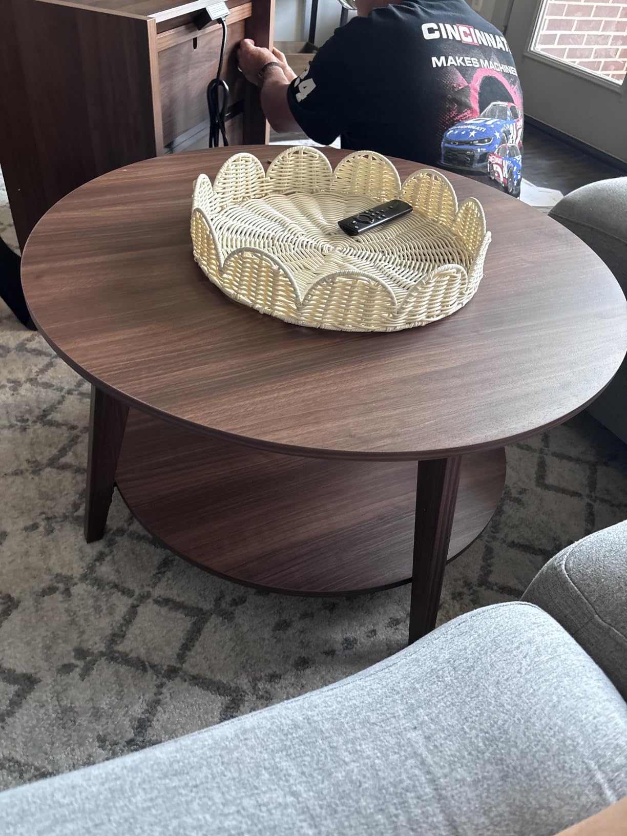 VASAGLE Round Coffee Table, Living Room Table with Tambour Design customer photo 2
