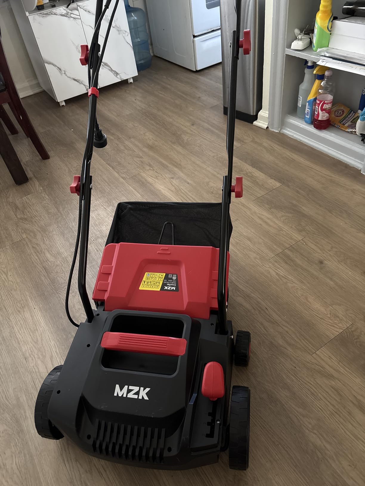 MZK 13-Inch Electric Dethatcher Scarifier, 13-Amp Lawn Tool(RED) customer photo 1