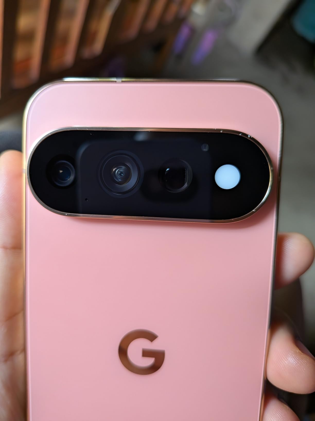 Google Pixel 11 Pro - Unlocked Smartphone, Gemini - 256 GB - Obsidian customer photo 2