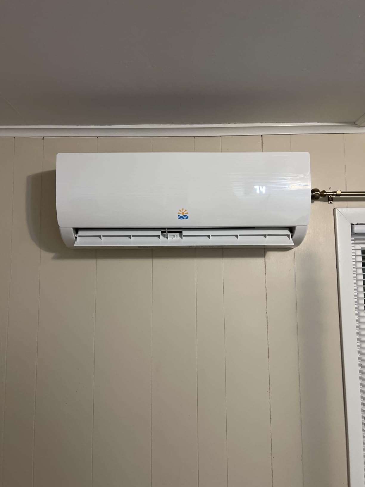 Rellytech 11500 BTU Mini Split AC/Heating System 17 SEER2 Ductless Inverter customer photo 1