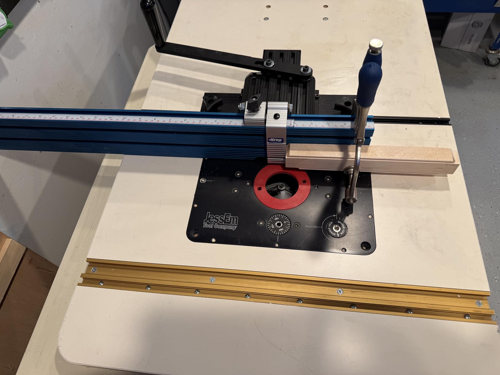 Kreg PRS1200 Router Table System, Precision Beaded Face-Frame, Steel Base customer photo 1