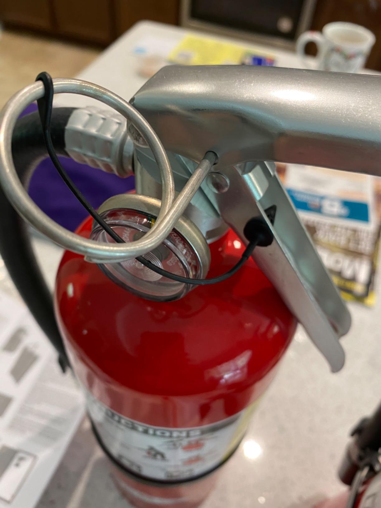 Amerex B402, 5 lb. ABC Dry Chemical Fire Extinguisher, with Wall Bracket customer photo 1