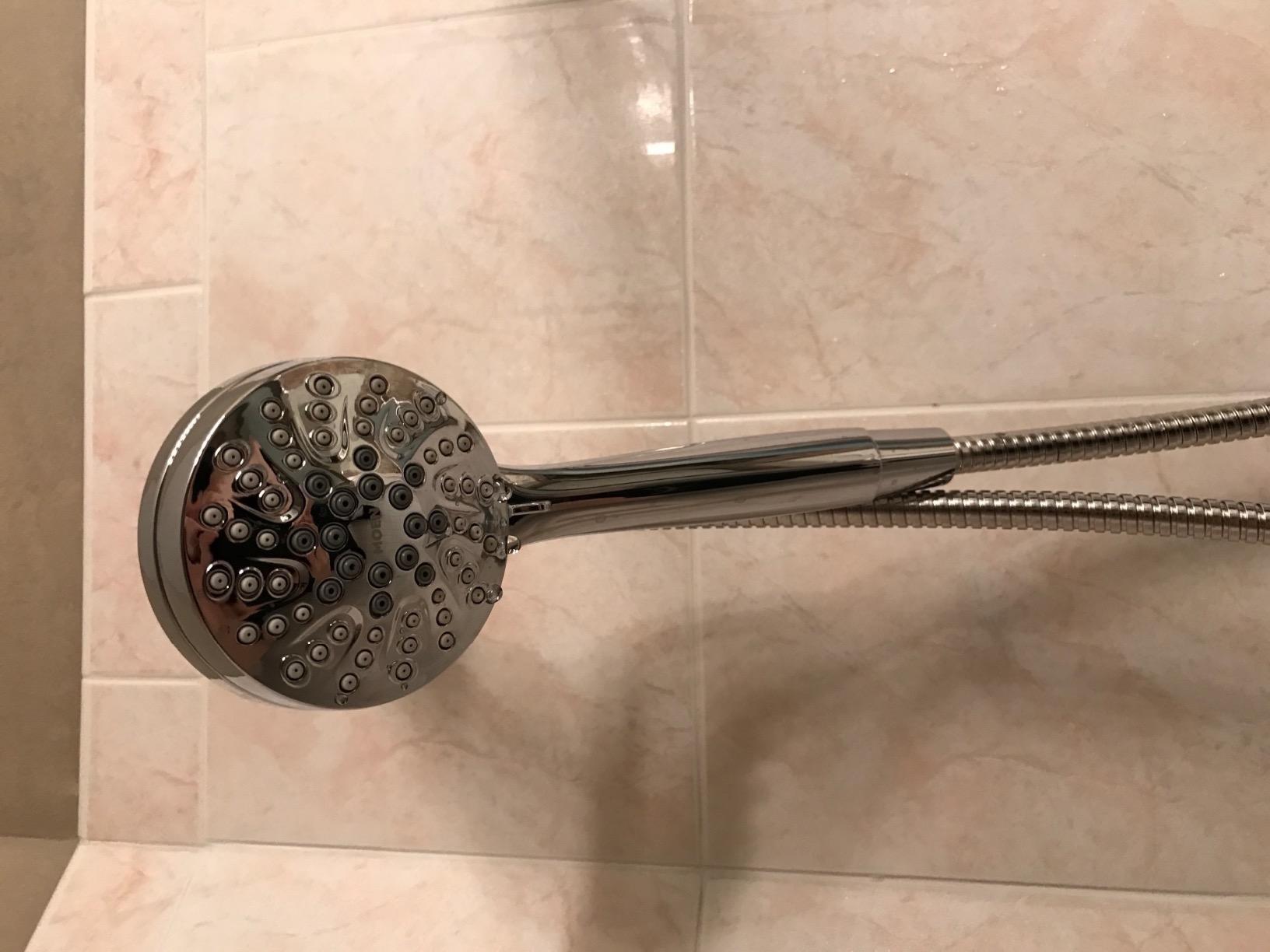 Moen 26100EP Engage Magnetix Handheld Showerhead, Chrome customer photo 2
