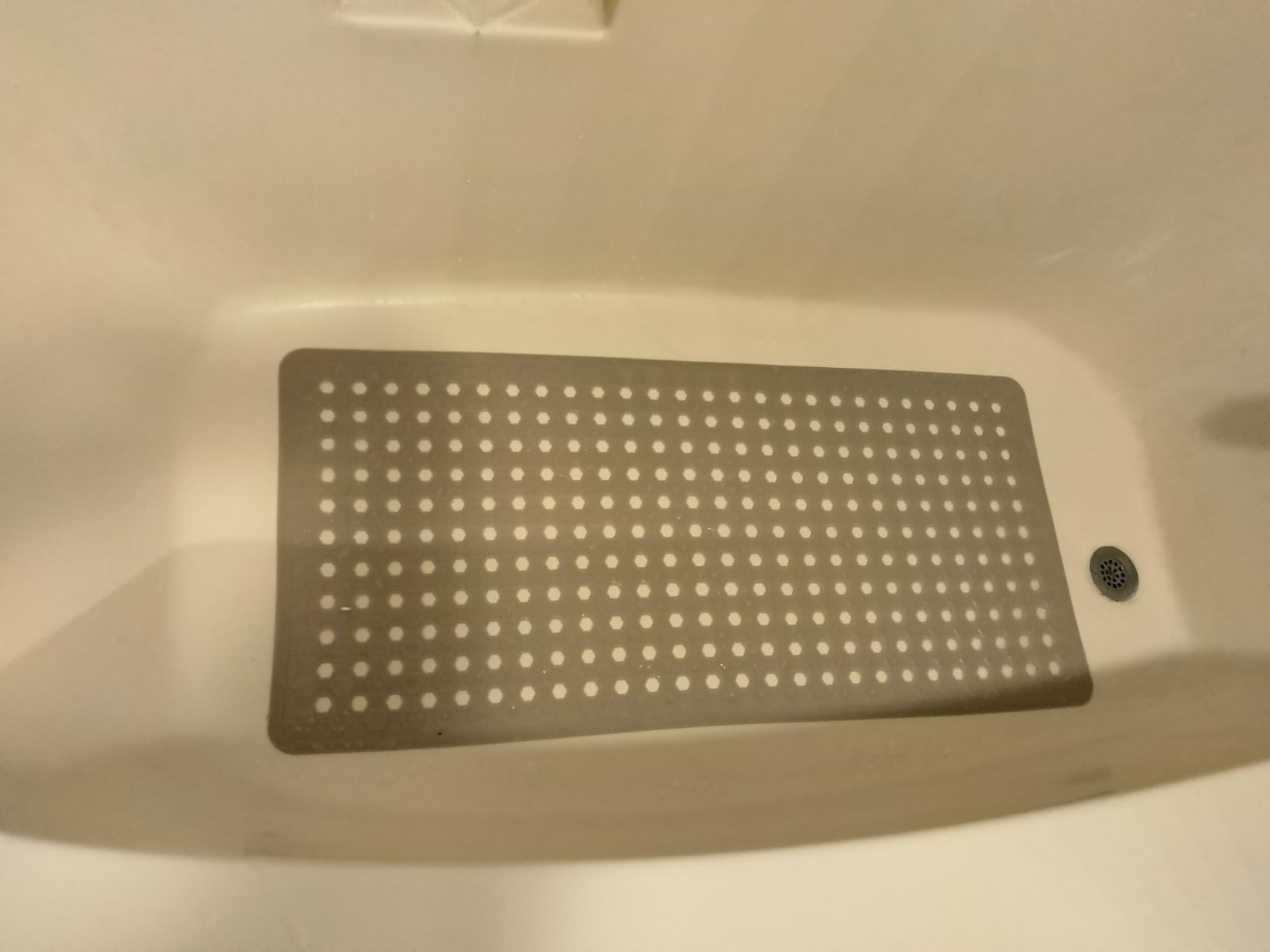 GORILLA GRIP Bath Tub Shower Mat, Bathtub Floor Liner, 35x16 Clear customer photo 1