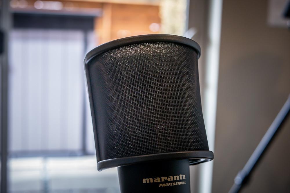Pop Filter,PEMOTech [Upgraded Three Layers] Metal Mesh & Foam & Etamine Layer Microphone Windscreen Cover Handheld Mic Shield Mask,Microphone Accessories for Vocal Recording,Youtube videos,Streaming customer photo 1