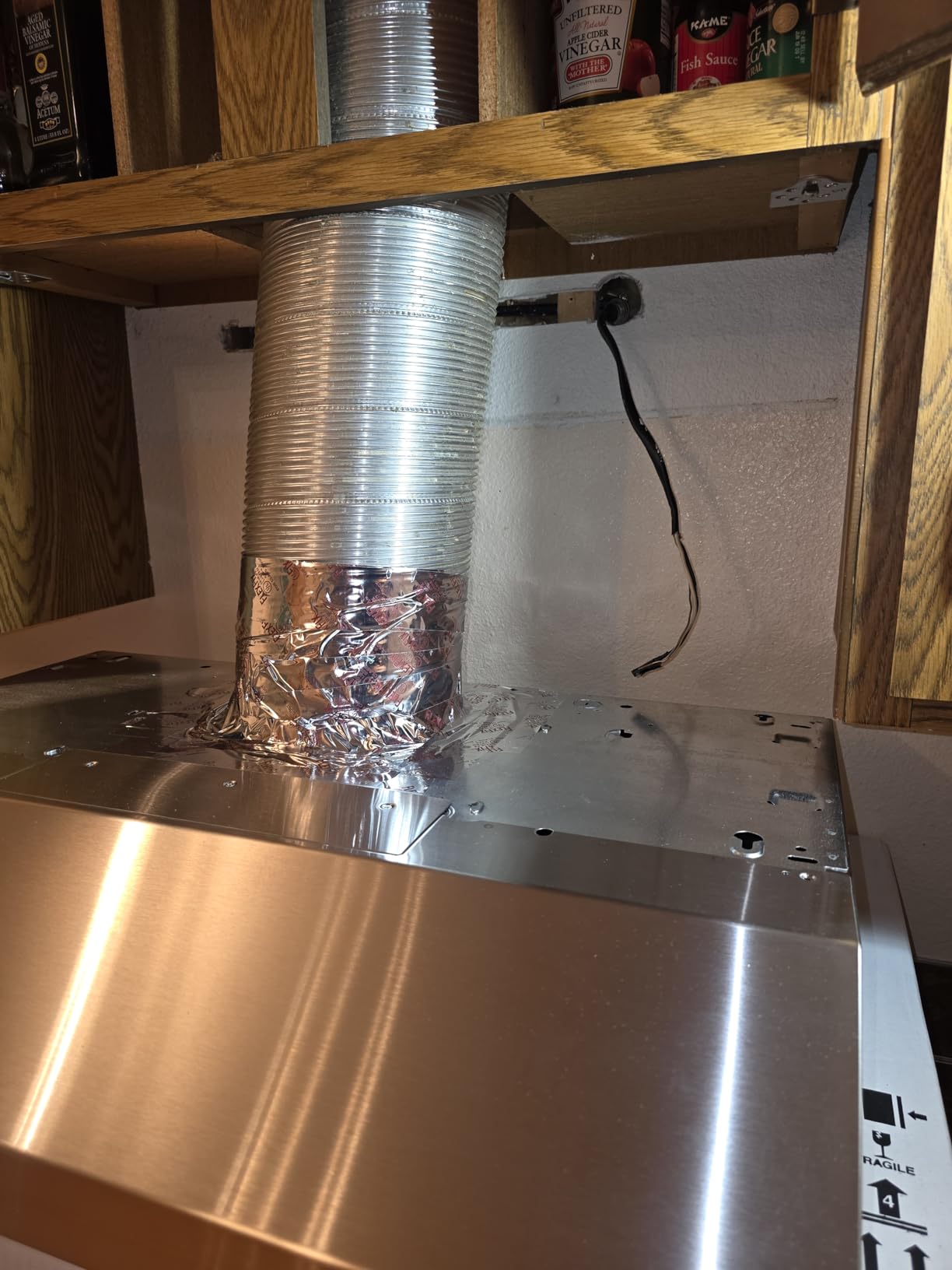 Broan-NuTone Glacier 24-inch Under-Cabinet 4-Way Convertible Range Hood with 2-Speed Exhaust Fan and Light, Stainless Steel customer photo 1
