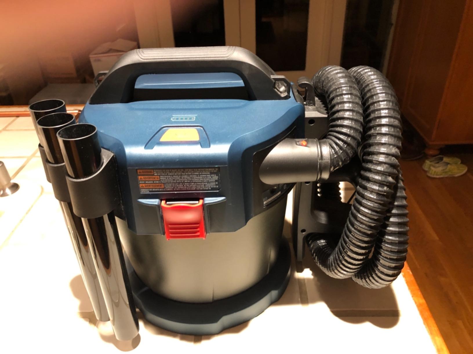 BOSCH GAS18V-3N 18V Cordless Wet Dry Vacuum, Portable Shop Vac customer photo 1