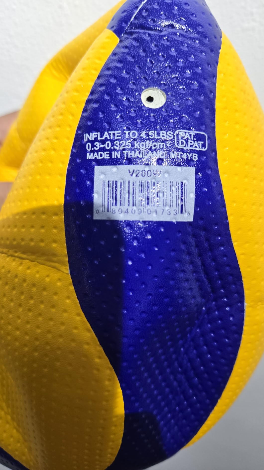 Mikasa V200W, Volleyball customer photo 2