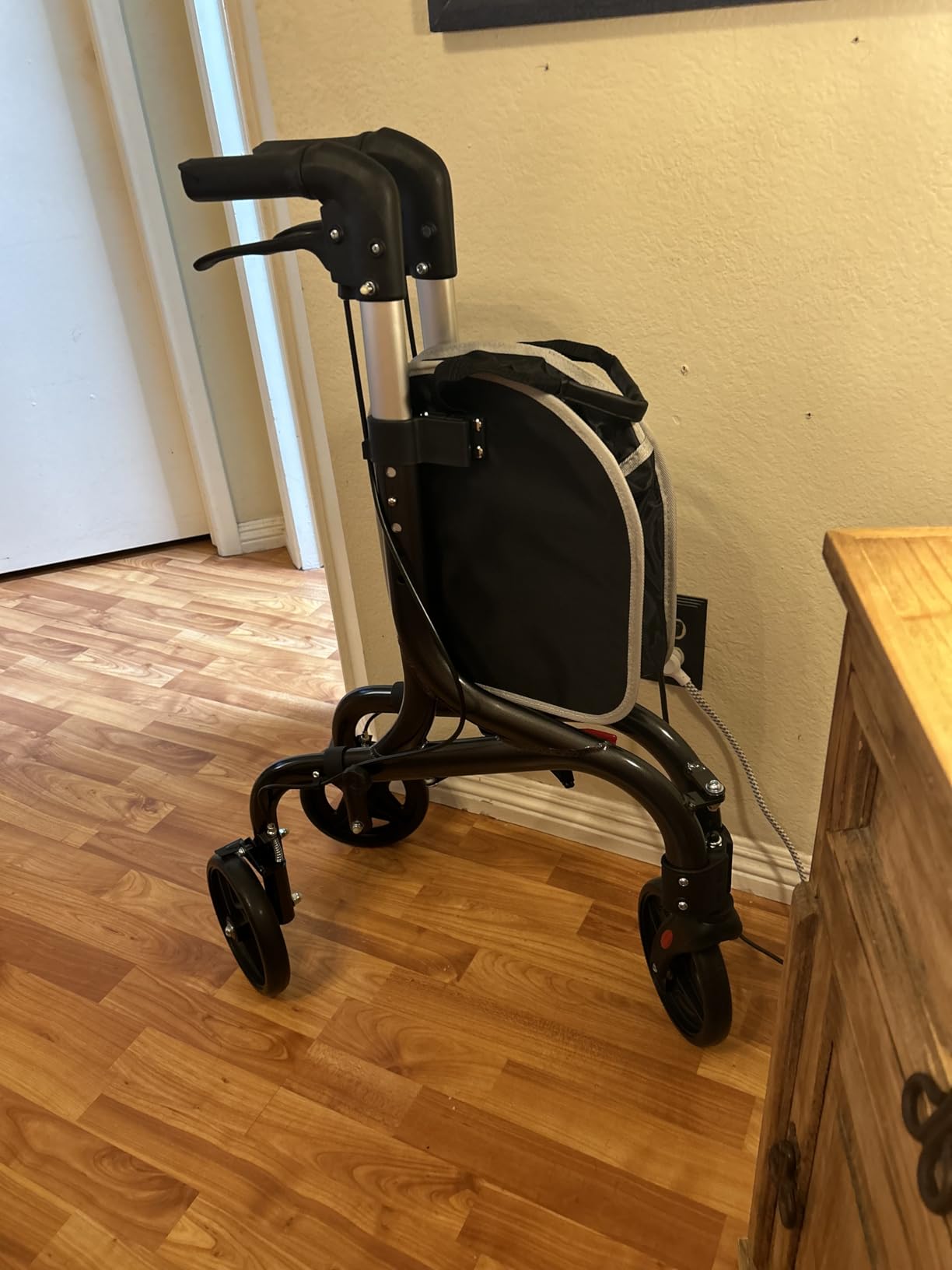 PLANETWALK Premium 3 Wheel Rollator Walker for Seniors – Ultra Lightweight Foldable Aluminum Mobility Aid with Height Adjustable Handle and 7.5 Inch Wheels, Brilliant Red customer photo 1