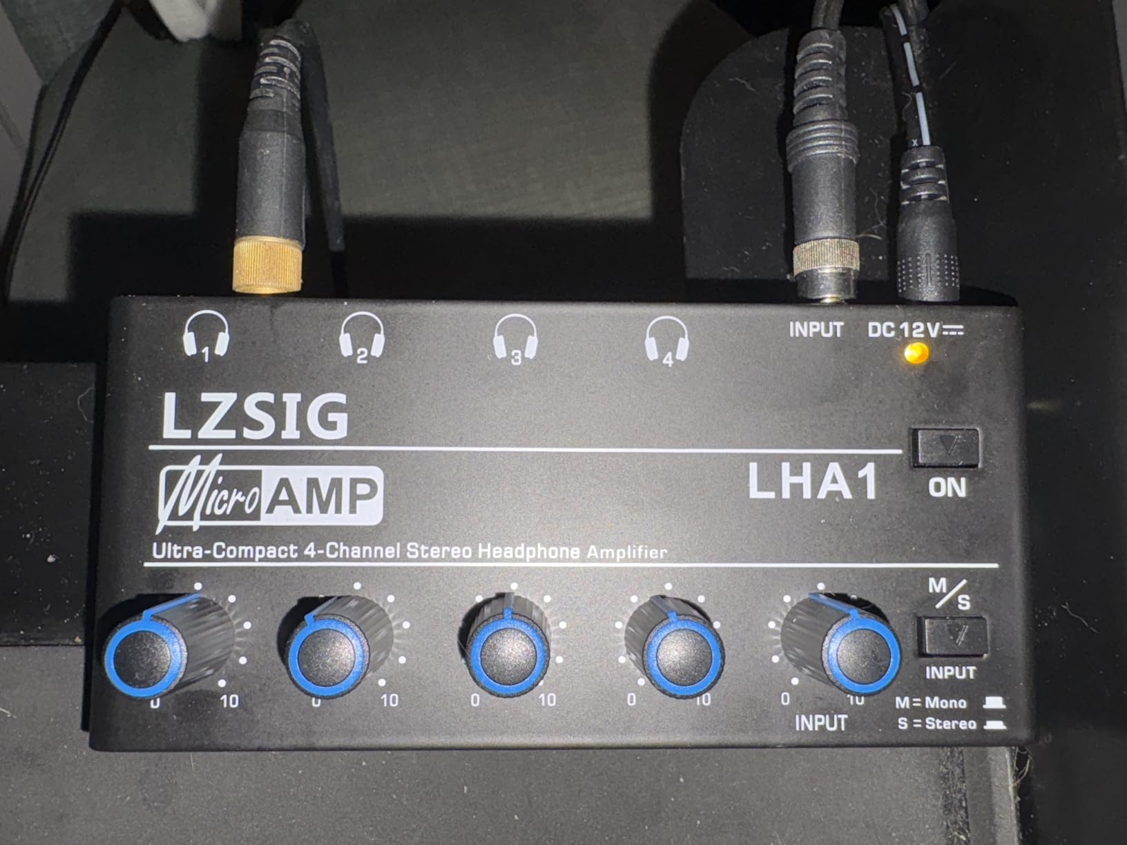 LZSIG Headphone Amplifier with Bass Boost, 4 Channel, 1‑IN 4 OUT, 12V customer photo 1