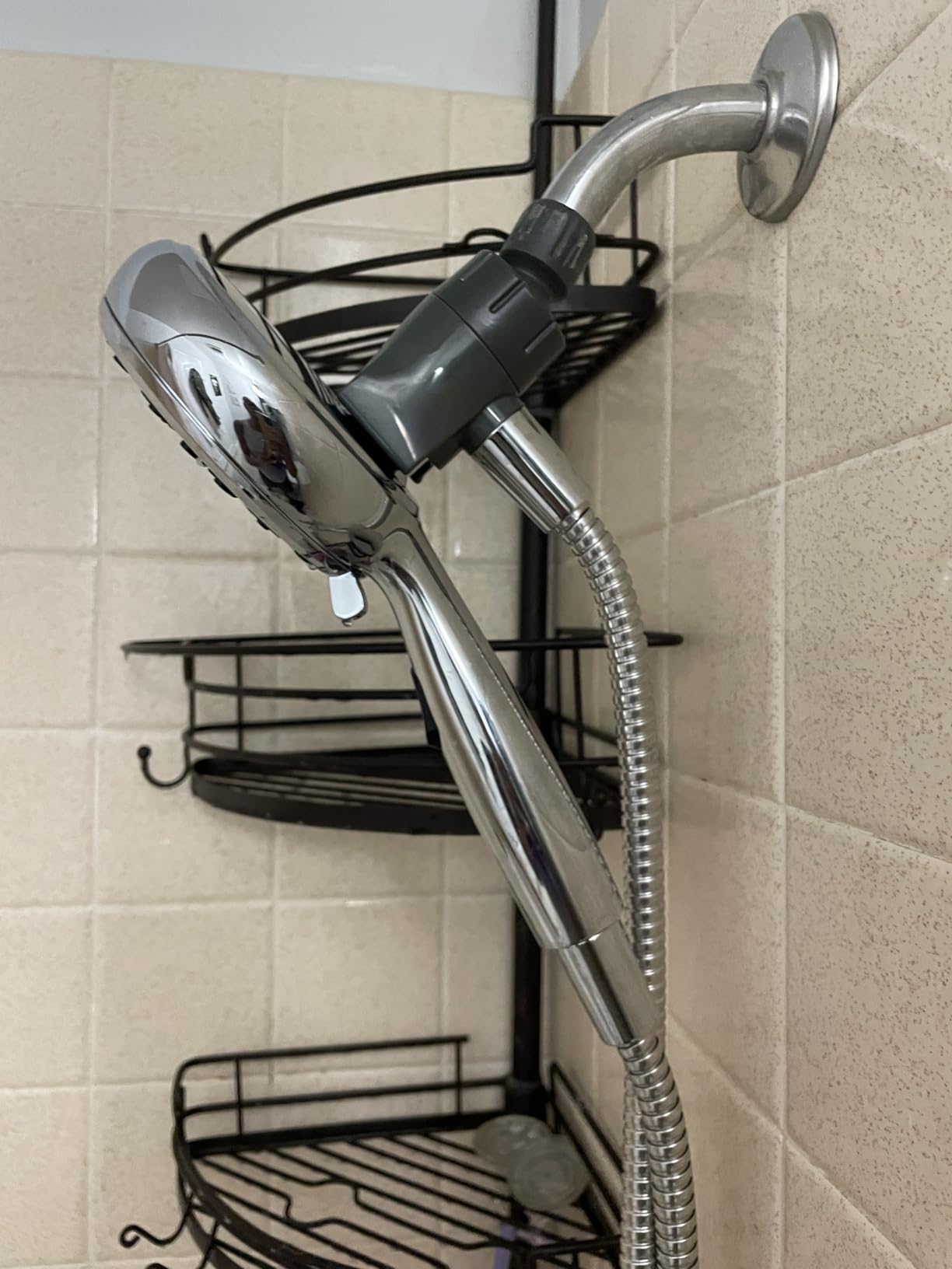 Delta Faucet 6-Spray SureDock Magnetic Shower Head with Handheld Spray, Chrome Shower Head with Hose, Showerheads & Handheld Showers, Handheld Shower Heads, MagnaTite Docking, Chrome 75609 customer photo 2