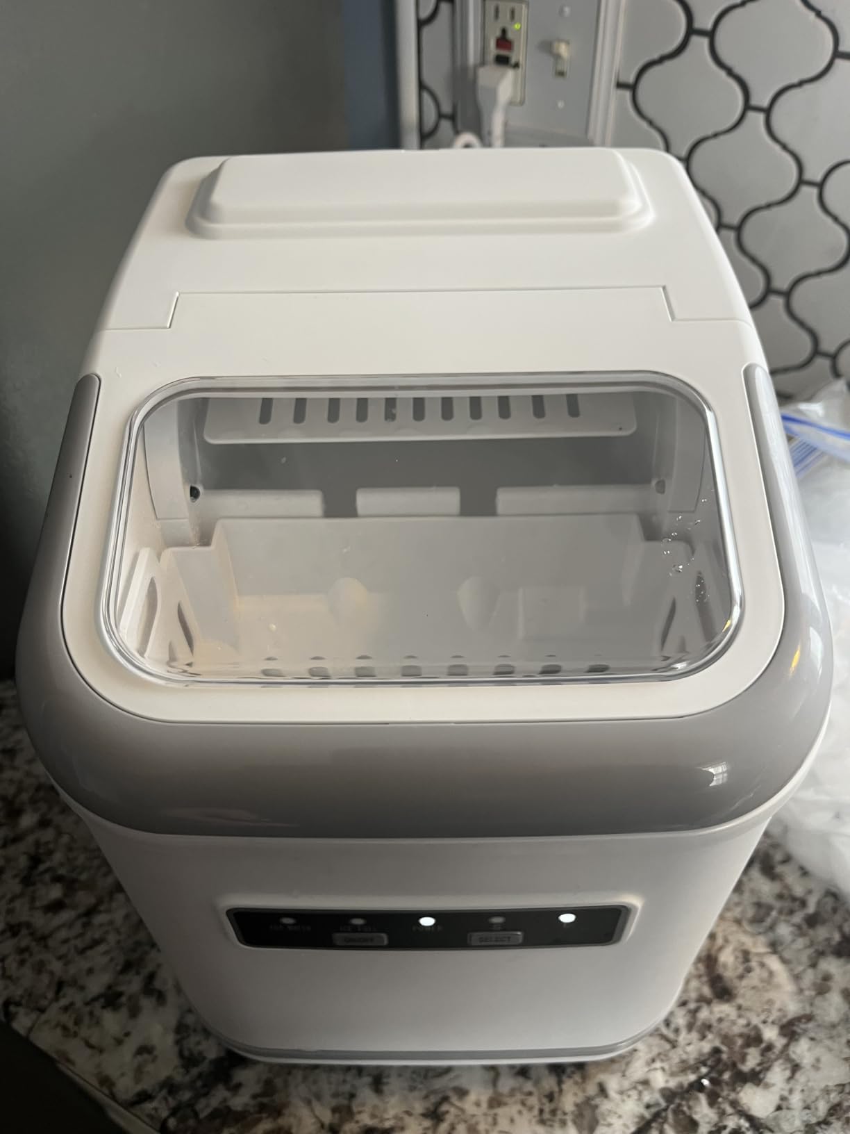 Antarctic Star Portable Ice Maker Countertop, 18Lbs/24H Self-Cleaning Ice Machine with One-Touch Operation & Ice Scoop Included, for Home Kitchen Office, Black customer photo 1