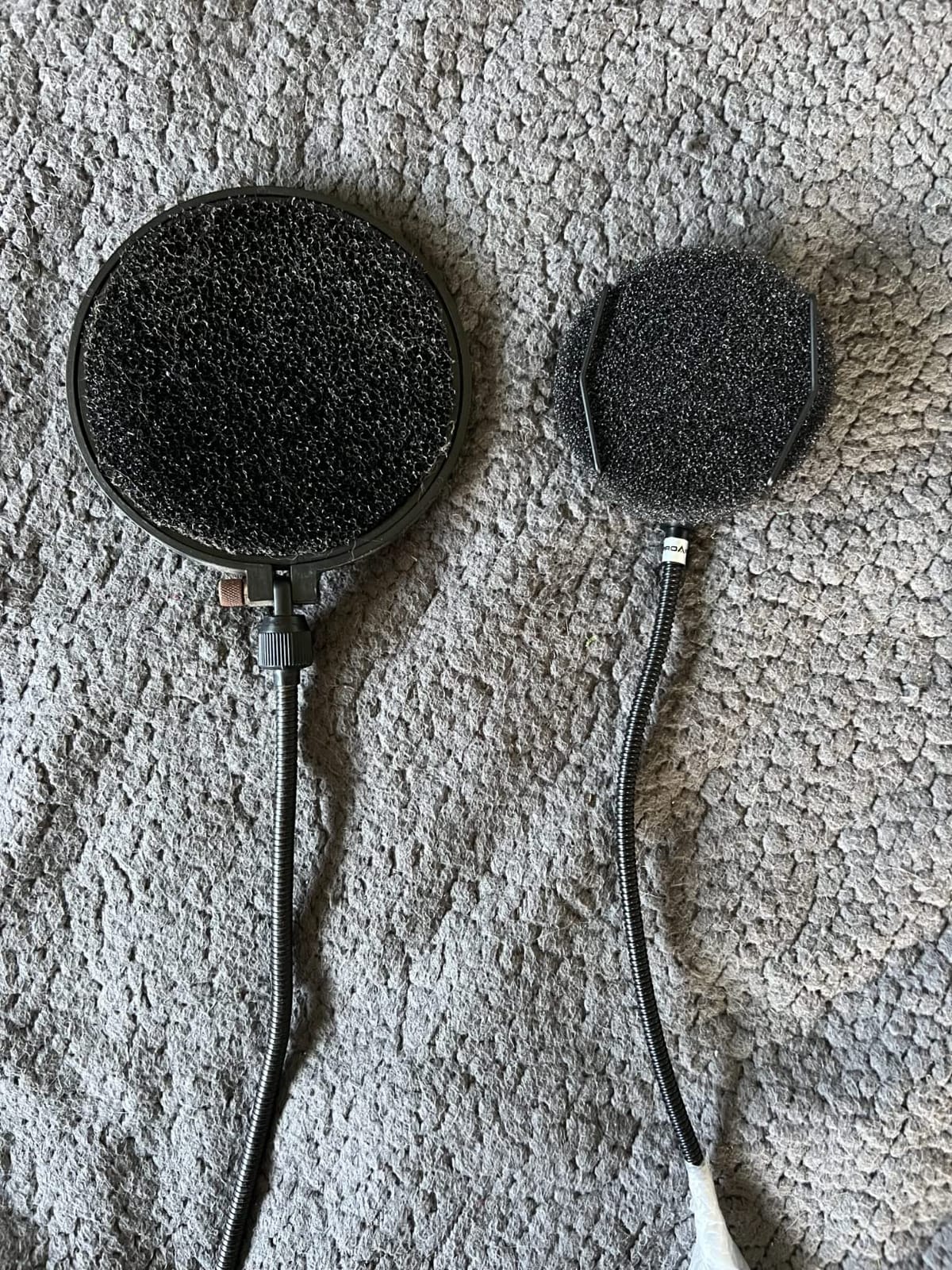 Pop Filter for Microphone with Multi-Layer Screen, Flexible Gooseneck customer photo 1