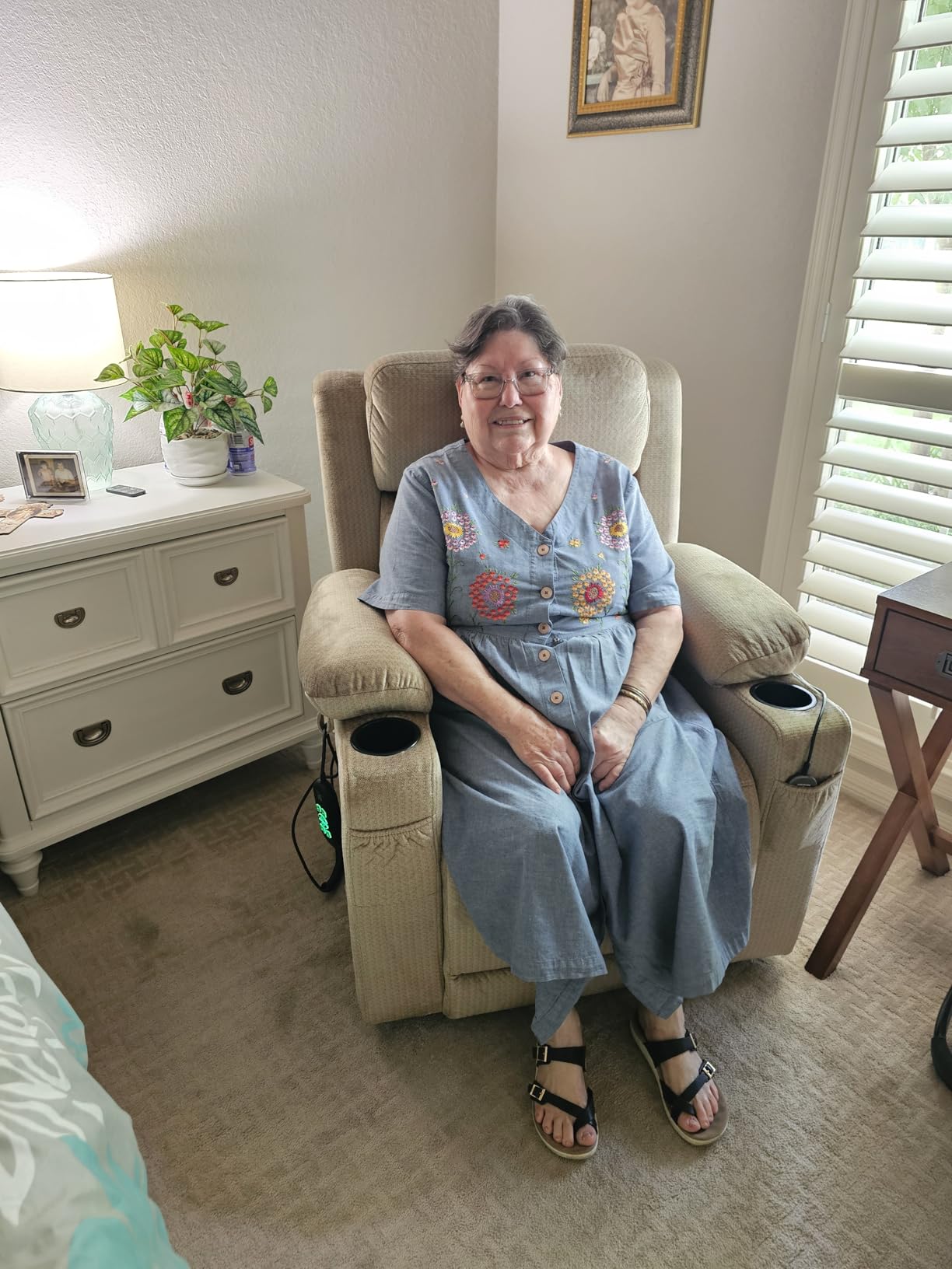 MCombo Triple Motor Power Lift Recliner Chair, Fabric 7664 (Grey, Small) customer photo 1