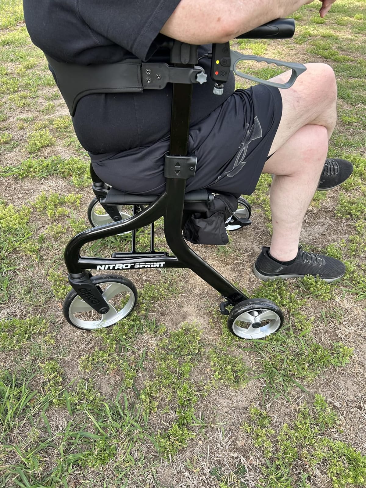 Drive Medical Nitro Sprint Rollator Walker with Seat, Petite Height, Red customer photo 1