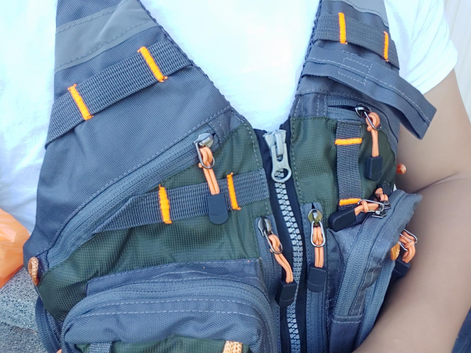 Gonex Fly Fishing Vest for Men Women, Trout, Adjustable Size, 18 Pockets customer photo 2
