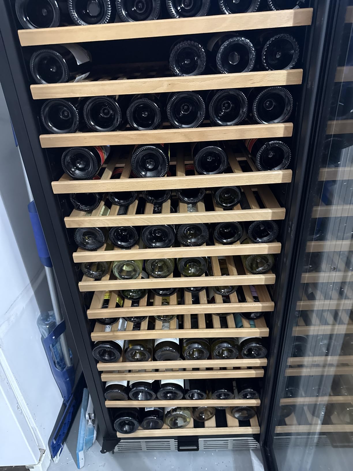 ORYMUSE 30 Inch Dual Zone Wine and Beverage Refrigerator, 30 Bottle 110 Can customer photo 2