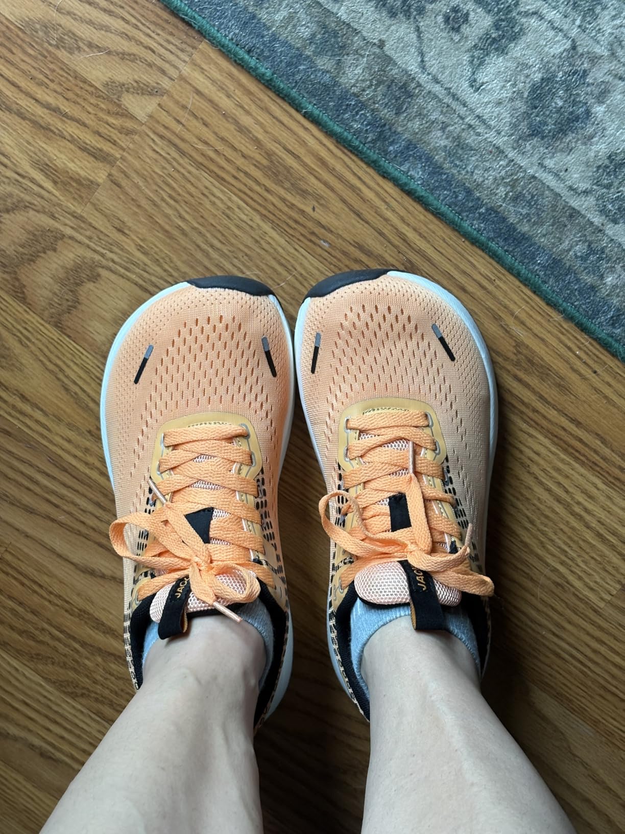 JACKSHIBO Wide Toe Box Shoes Women Arch Support Zero Drop Wide Sneakers customer photo 2