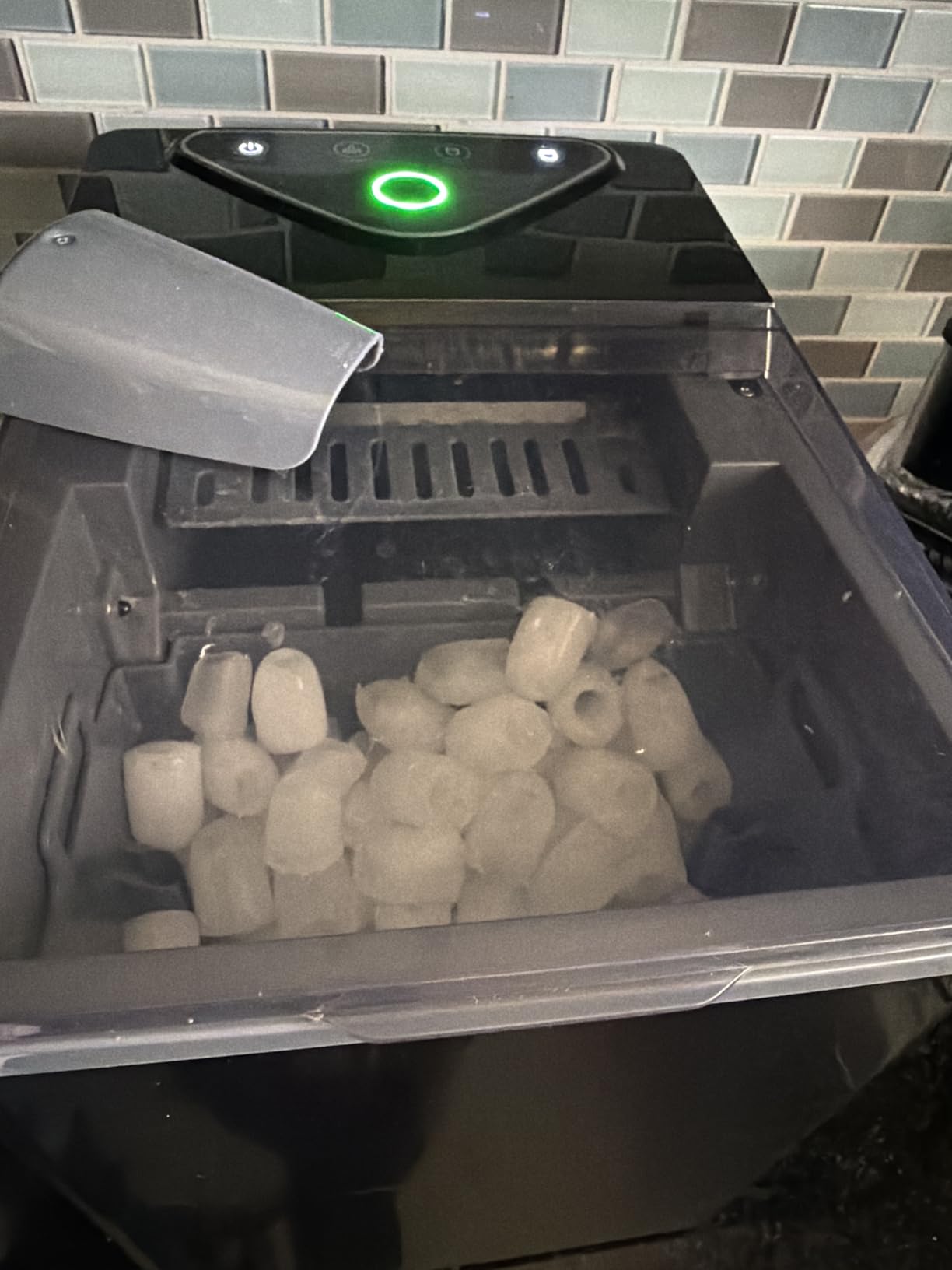 Silonn Countertop Ice Maker with 2.5L Expandable Ice Basket, 26.5lbs/24H, 9 Cubes in 6 Mins, 2 Ice Sizes, Self-Cleaning & LED Touch Control for Home Kitchen Office customer photo 2