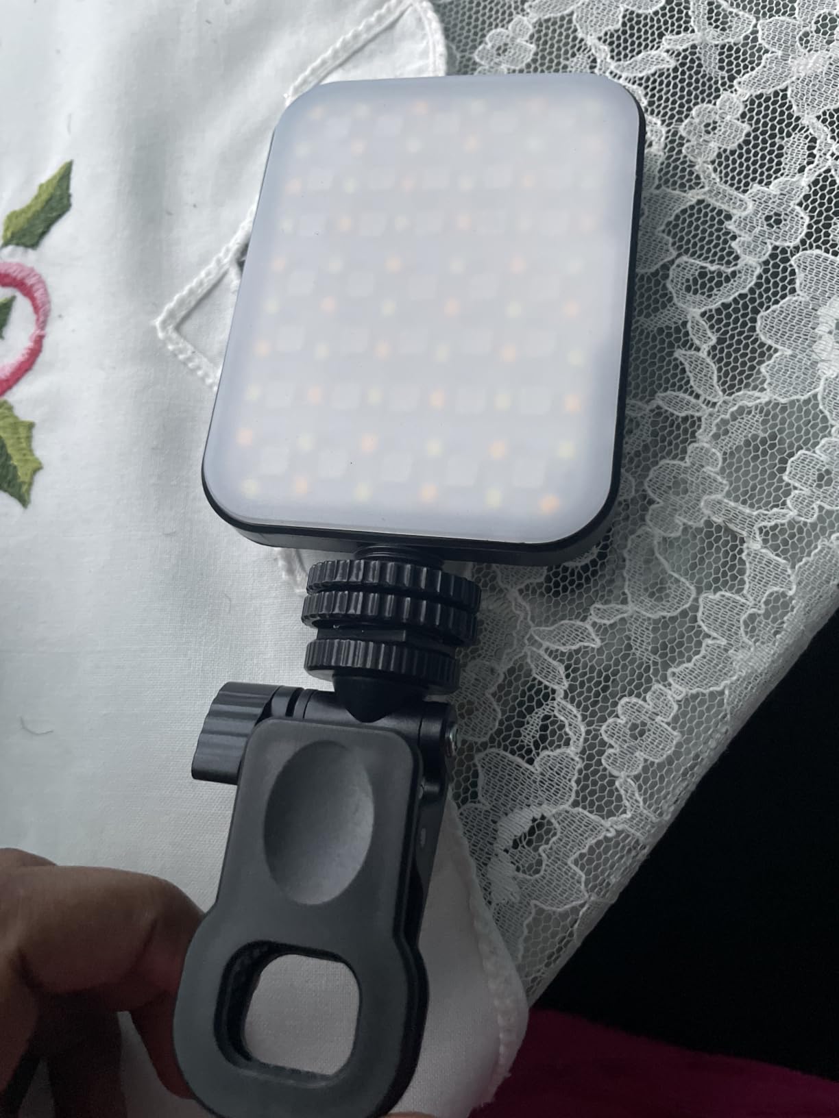 Portable Selfie Light for iPhone:Rechargeable Phone Fill Lights, Ring Light for Camera Picture, Makeup Photo, Video Conferences, Laptop Use, Zoom Meetings, TikTok, Vlog Photography customer photo 1